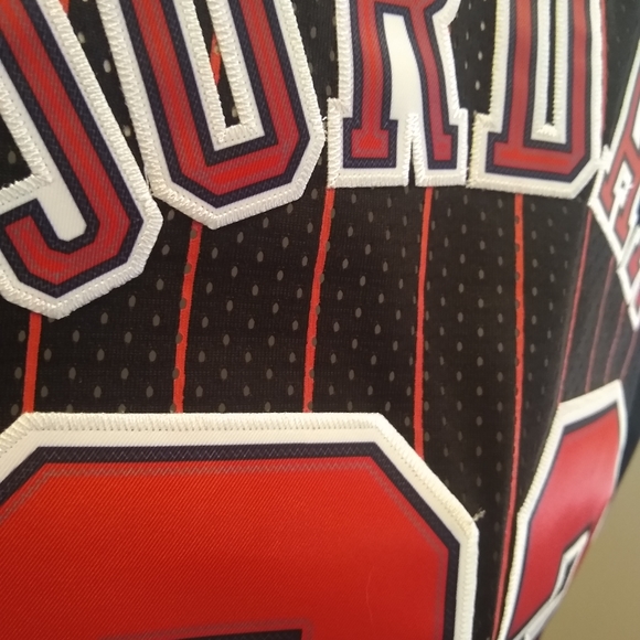 Jordan Pinstripe Jersey L NWT - Picture 4 of 9